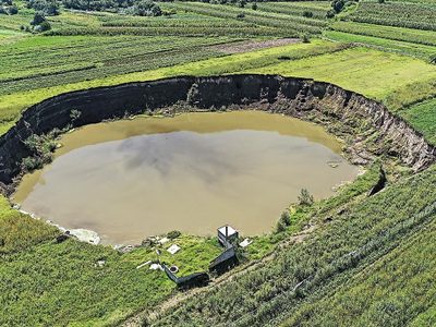 El socavón de Santa María Zacatepec, un desastre ambiental