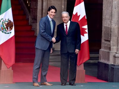 “Siempre estamos abiertos al diálogo”: AMLO se compromete a atender reclamos de empresas canadienses