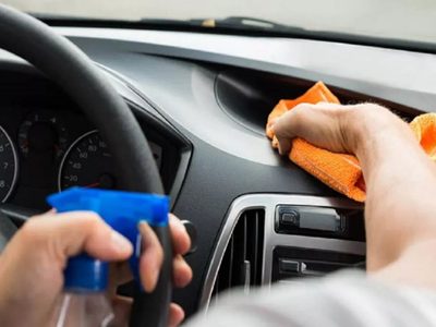 Sacá para siempre los malos olores de tu auto con 1 ingrediente y este trucazo que vas a amar