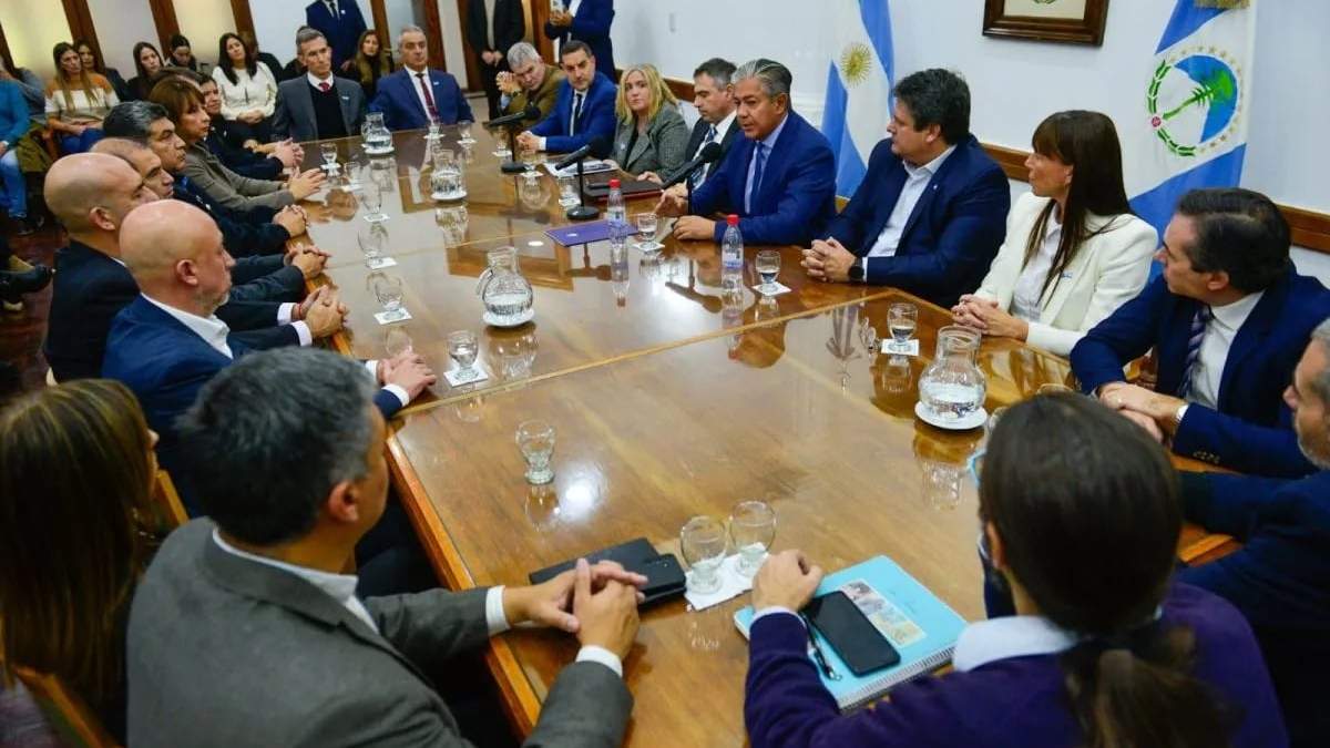 Figueroa anuncia aportes a la justicia y avances ante la puerta giratoria
