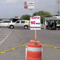 Familiares de dos mujeres secuestradas advierten que seguirán con el bloqueo en Colima