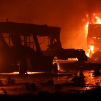 Ya son 49 muertos por explosión en un depósito de contenedores en Bangladesh