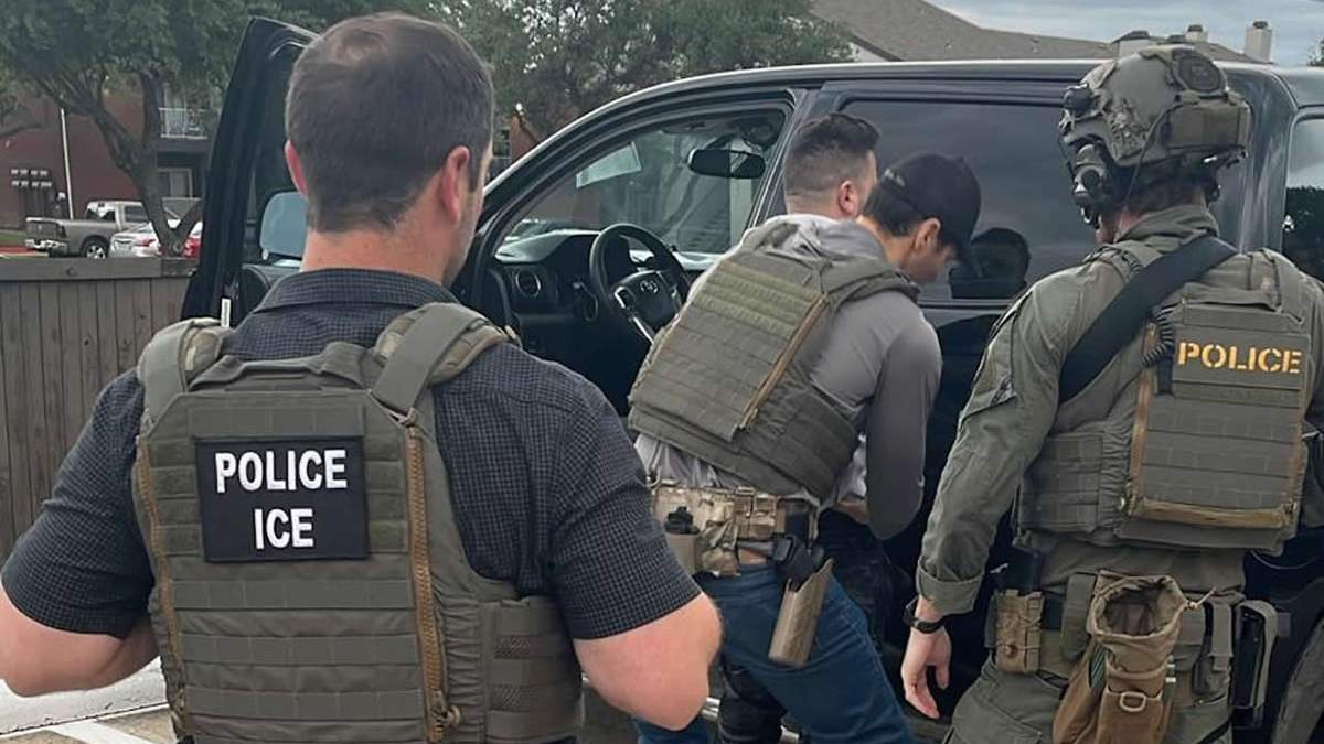 Elementos del Servicio de Inmigración y Aduanas de Estados Unidos
