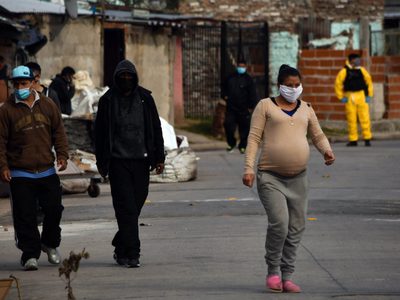 Aumentan los infectados de coronavirus en Villa Azul: ya son más de 170