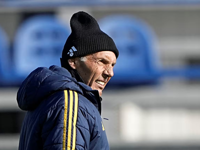 Tras recibir el alta médica: la decisión que quiere tomar Russo para el partido de Boca con Central
