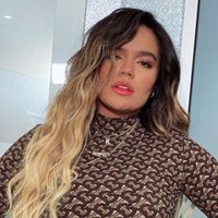 "¡Hermosa!" Karol G se fotografió en un yate de lujo y.... ¡cuánta belleza bajo el sol!