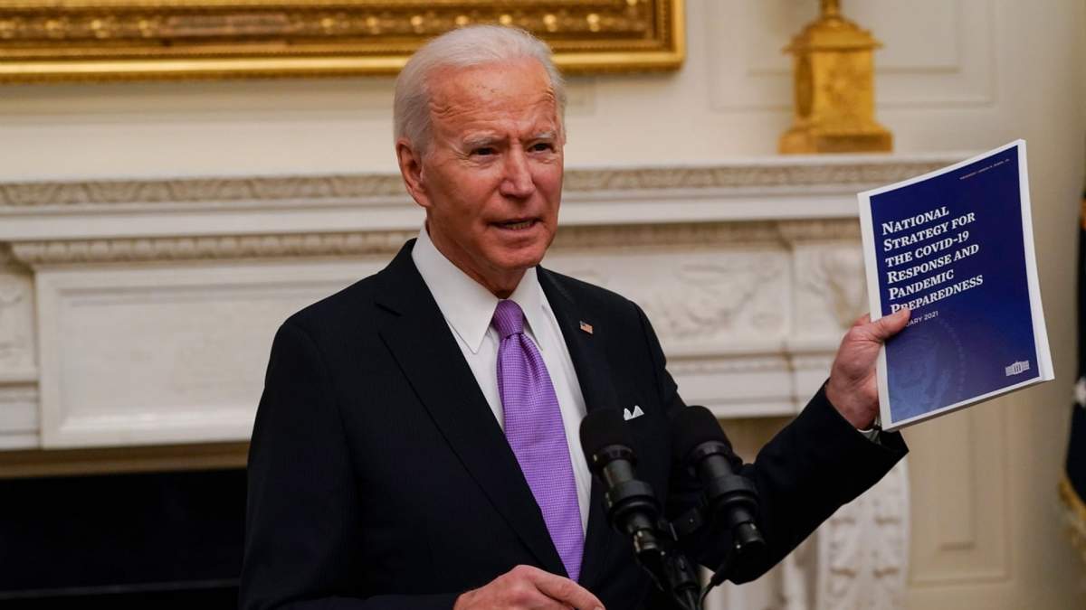 El presidente Joe Biden presentó su estrategia contra el covid-19