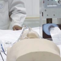 VW presenta prototipo de respirador para estabilizar a pacientes con covid-19