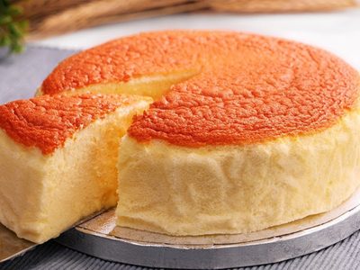 Receta fácil y proteica: bizcocho nube de yogur y limón sin azúcar ni gluten