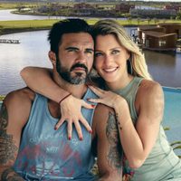Para festejar el amor, Mica Viciconte y Fabián Cubero se divirtieron en el lago de un lujoso hotel