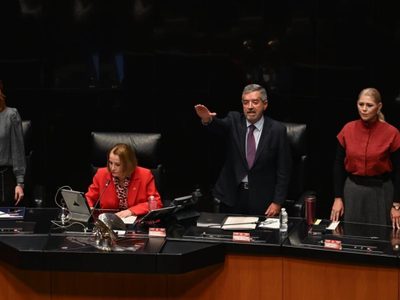 De la Fuente defiende el nombramiento de políticos en embajadas y consulados
