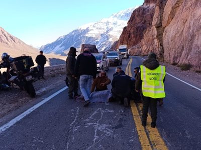 Un accidente en alta montaña demoró el tránsito en el Corredor Internacional