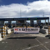 Policías frenan toma de Congreso en Sonora y en Chihuahua toman casetas durante jornada anti gasolinazo