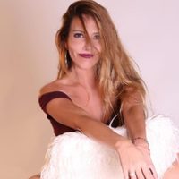 Irradia belleza: Mónica Ayos y un plano arrasador que conquista corazones