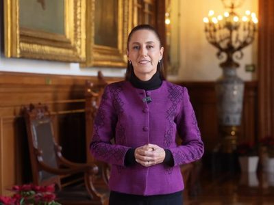 En mensaje de Año Nuevo, Sheinbaum desea “amor a sus familias, al prójimo y a nuestra patria”