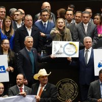 Sin reasignar fondos para Acapulco, Morena impone su mayoría para aprobar el presupuesto