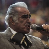 Olga Wornat narra los primeros años de Vicente Fernández