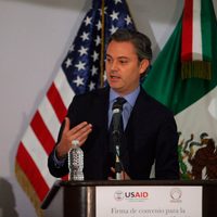Nuño pide serenidad a Anaya; 'la democracia se construye con diálogo y no en el pleito”, le dice