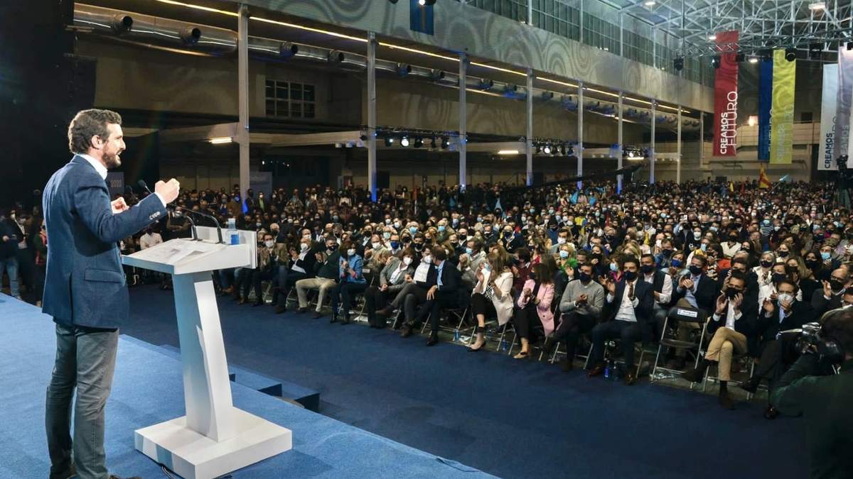 El político español