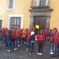 Normalistas de Teteles bloquean el acceso a la sede del gobierno de Puebla