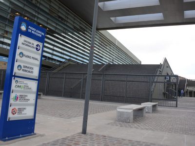 Manifestación: un grupo de vecinos reclama más seguridad y ayuda del Estado
