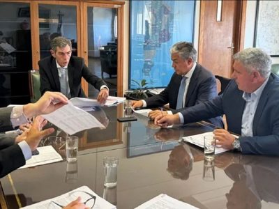 Figueroa trasladó a Nación su preocupación por la falta de financiamiento de obras estratégicas en Neuquén