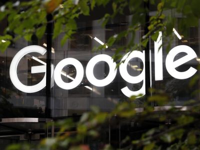Google trabaja en un 'widget' de su 'chatbot' Bard AI para los dispositivos Pixel