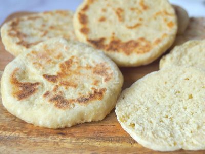 Pan 4 cucharadas sin horno: una receta muy fácil y económica para disfrutar en el desayuno