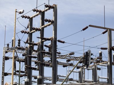 CFE se endeuda por 5 mil 400 mdp mientras el presupuesto eléctrico se queda corto