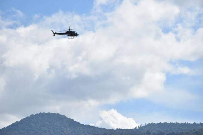 Los agresores dispararon al helicóptero cuando estaba a baja altura