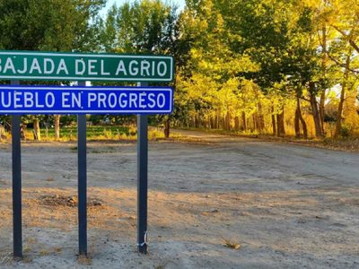 Trabajadores municipales de ATE mantienen las protestas laborales en Bajada del Agrio
