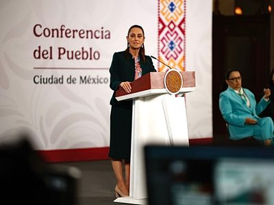 Sheinbaum exonera a Pemex del derrame de hidrocarburo en Veracruz y Tabasco