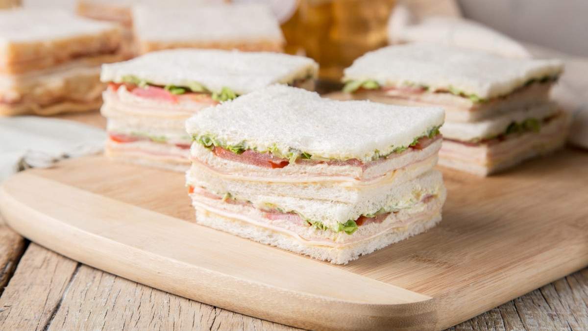 Sándwich de miga. Fuente: (Instagram).