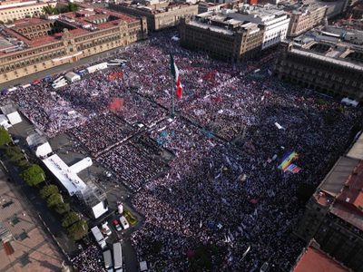 Reclamos internos, impugnaciones, multas... el lastre en el inicio de campaña de Sheinbaum