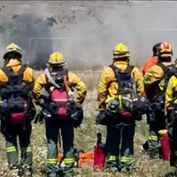 Ya van nueve días de intenso trabajo en Valle Magdalena, y aún no logran sofocar los incendios