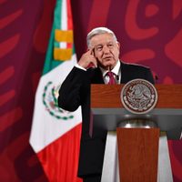 AMLO desconoce si se investiga a Calderón como afirmó Adán Augusto