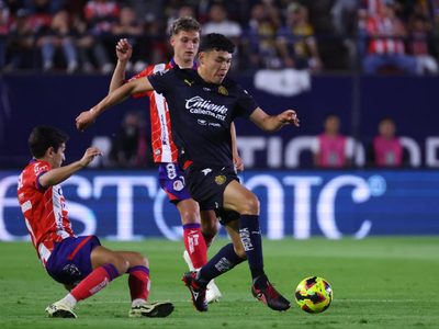 San Luis rompe racha de seis derrotas consecutivas y deja el último sitio a costa de Chivas