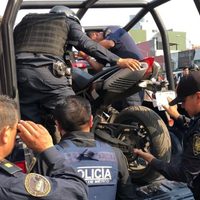 Tras balacera, detienen a dos hombres por robo de 64 mil dólares
