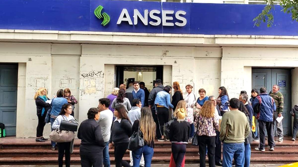 Dependencia de la ANSES. Fuente: (Twitter)