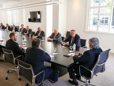 Alberto Fernández: "Lo peor de la pandemia ya pasó" y las medidas contra el dólar son "transitorias"
