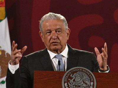 "Nos faltan soldadores en México de tanta obra que hay": AMLO