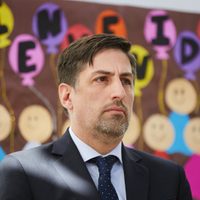 Trotta sobre la propuesta de la Ciudad: "No me gusta comparar las escuelas con los bares"