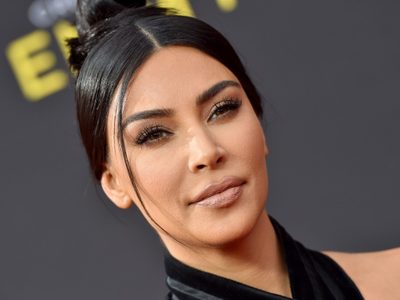 ¡Otra vez! Kim Kardashian y un vestuario muy jugado... ¿¡Qué se puso!?