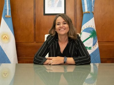 Ferraresso a Gloria Ruiz: el constante auxilio financiero, "habla de una mala administración"