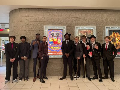 “Gentleminions”: varios cines del Reino Unido prohíben la entrada a adolescentes que vistan traje