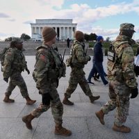 EU suspende todas las decisiones de asilo tras tiroteo contra miembros de la Guardia Nacional