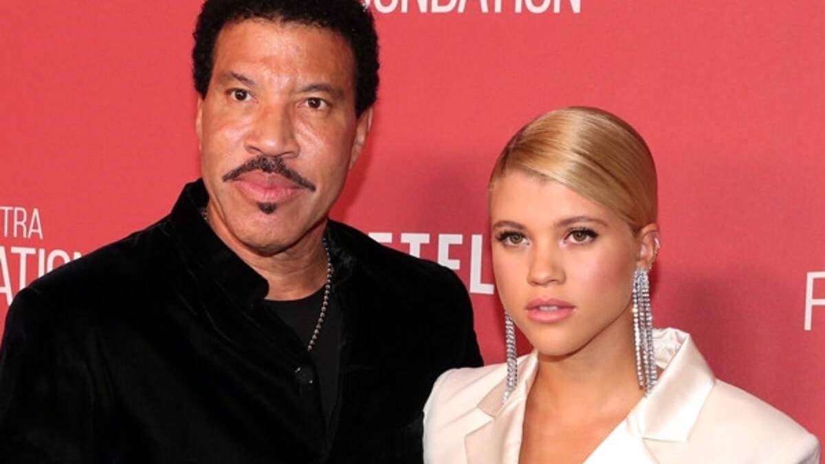 Lionel Richie y su hija. Fuente: (Instagram)