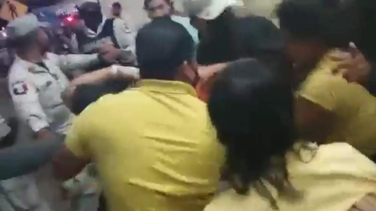 El enfrentamiento en el aeropuerto de Cancún
