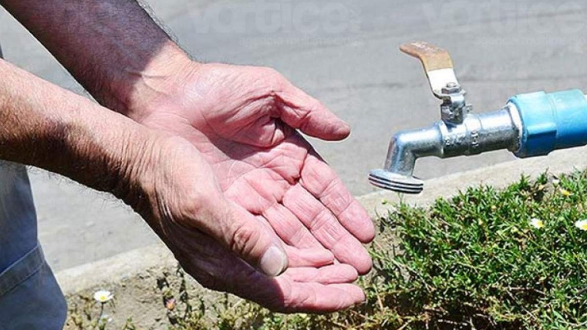 Podría faltar agua potable en Centenario durante la ola de calor. Fuente: (Facebook)