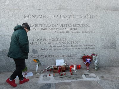 España conmemora 20 años de los atentados terroristas en trenes de Madrid